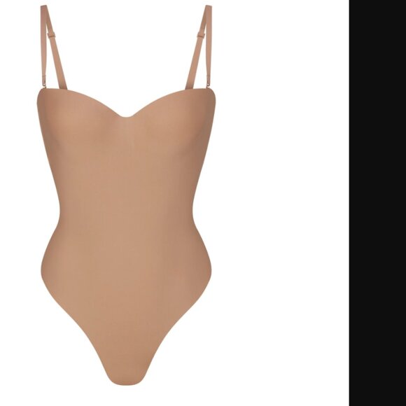SKIMS Other - SKIMS Beige Bodysuit NWT